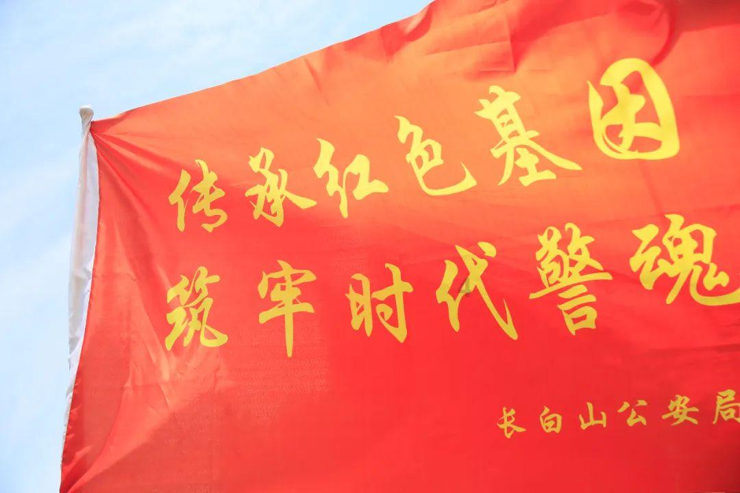 《大江大河》:雷东宝内衣里的两根长发,撕碎了半路夫妻的遮羞布